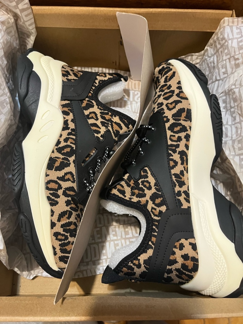 Steve Madden NY90 Women’s Myles Sneakers Leopard Print Pull On Size 8 New In Box - Picture 7 of 9